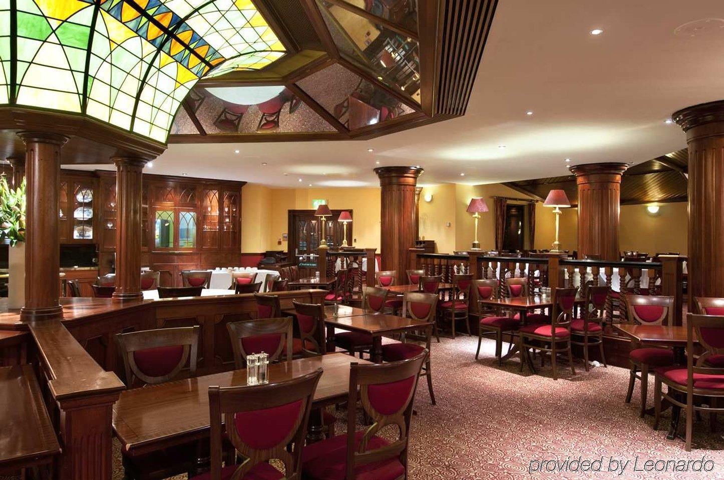 Hilton Newbury Centre Hotel Restaurant photo